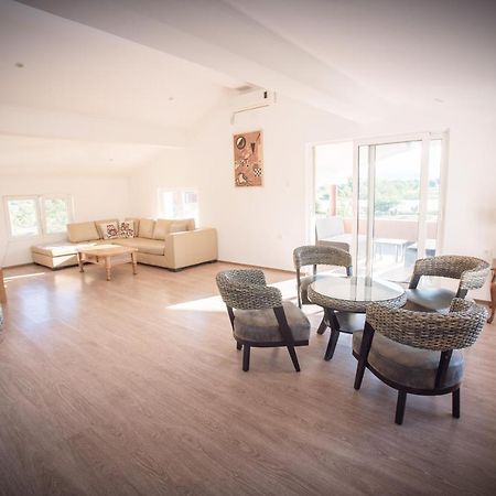 Villa Katerina & Pool غيفيغليا المظهر الخارجي الصورة