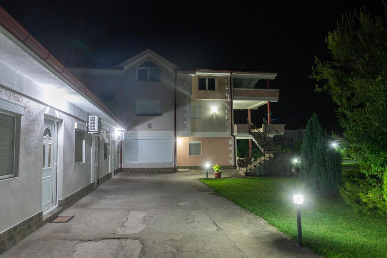 Villa Katerina & Pool غيفيغليا المظهر الخارجي الصورة