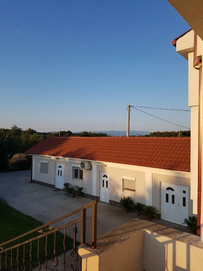 Villa Katerina & Pool غيفيغليا المظهر الخارجي الصورة